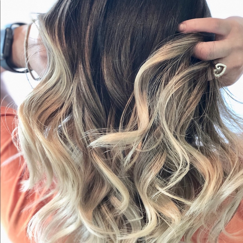 Meet your Posher, Iris